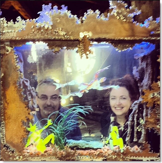 Avec Isabelle Camus dans un aquarium de JF Buisson